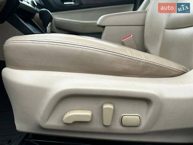Бежевий Субару Аутбек, об'ємом двигуна 2.5 л та пробігом 115 тис. км за 15999 $, фото 13 на Automoto.ua