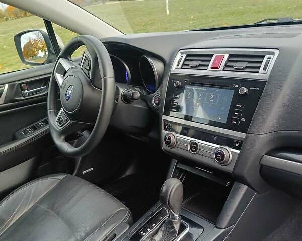 Бежевый Субару Аутбек, объемом двигателя 2 л и пробегом 222 тыс. км за 17900 $, фото 12 на Automoto.ua