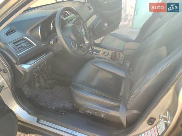 Бежевий Субару Аутбек, об'ємом двигуна 2 л та пробігом 220 тис. км за 16500 $, фото 8 на Automoto.ua