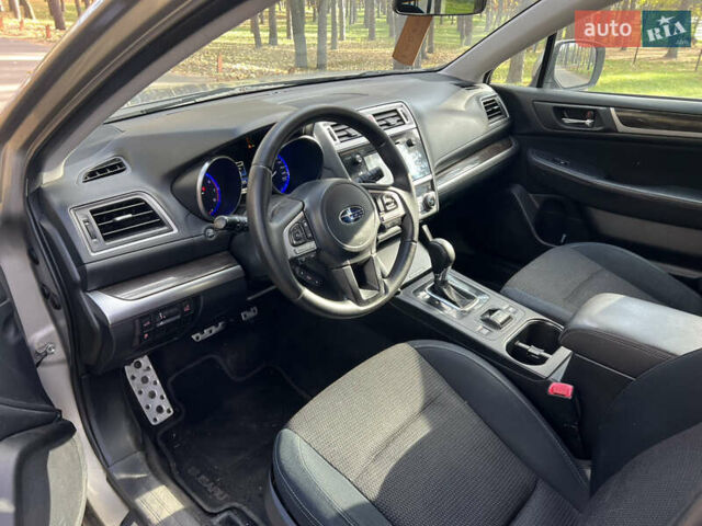Бежевий Субару Аутбек, об'ємом двигуна 2.46 л та пробігом 288 тис. км за 11800 $, фото 12 на Automoto.ua