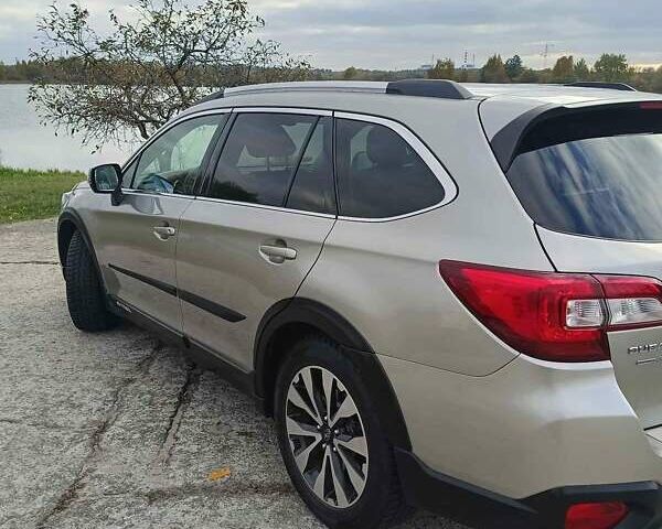 Бежевый Субару Аутбек, объемом двигателя 2 л и пробегом 222 тыс. км за 17900 $, фото 4 на Automoto.ua