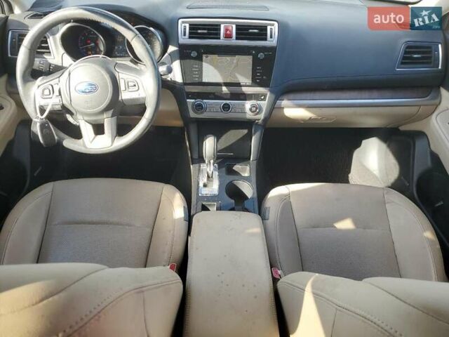 Бежевий Субару Аутбек, об'ємом двигуна 2.5 л та пробігом 75 тис. км за 2500 $, фото 7 на Automoto.ua