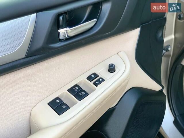 Бежевый Субару Аутбек, объемом двигателя 2.5 л и пробегом 130 тыс. км за 15990 $, фото 19 на Automoto.ua