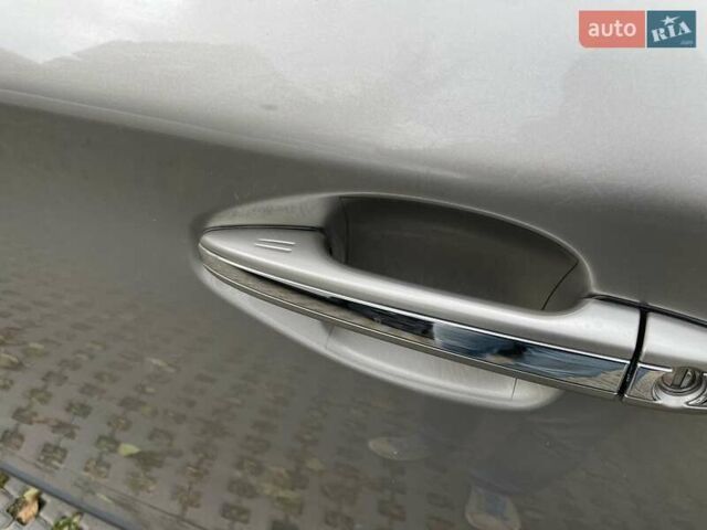 Бежевый Субару Аутбек, объемом двигателя 2.5 л и пробегом 199 тыс. км за 16500 $, фото 15 на Automoto.ua