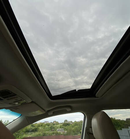 Бежевый Субару Аутбек, объемом двигателя 2.5 л и пробегом 280 тыс. км за 12500 $, фото 3 на Automoto.ua