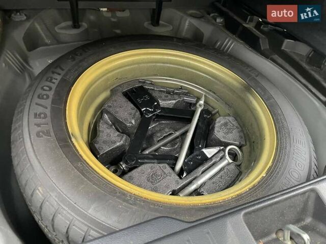 Бежевый Субару Аутбек, объемом двигателя 2.5 л и пробегом 199 тыс. км за 16500 $, фото 6 на Automoto.ua