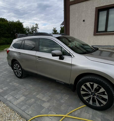 Бежевый Субару Аутбек, объемом двигателя 2.5 л и пробегом 280 тыс. км за 12500 $, фото 1 на Automoto.ua