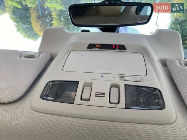 Бежевий Субару Аутбек, об'ємом двигуна 2 л та пробігом 142 тис. км за 18700 $, фото 18 на Automoto.ua
