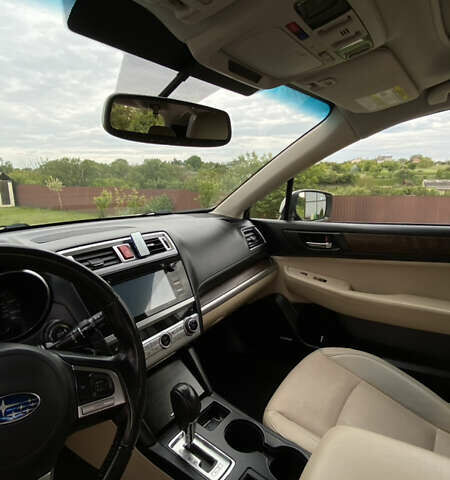 Бежевый Субару Аутбек, объемом двигателя 2.5 л и пробегом 280 тыс. км за 12500 $, фото 13 на Automoto.ua