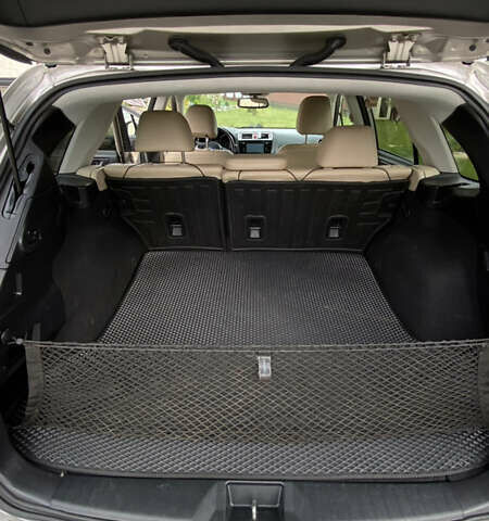 Бежевый Субару Аутбек, объемом двигателя 2.5 л и пробегом 280 тыс. км за 12500 $, фото 9 на Automoto.ua