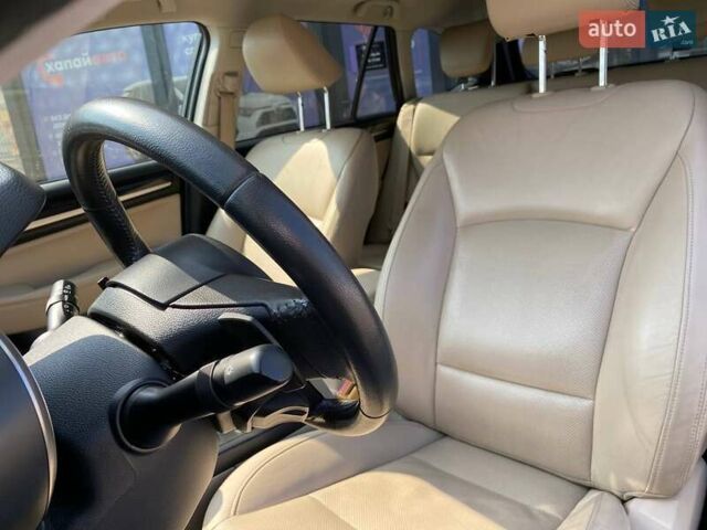 Бежевий Субару Аутбек, об'ємом двигуна 2 л та пробігом 142 тис. км за 18700 $, фото 10 на Automoto.ua