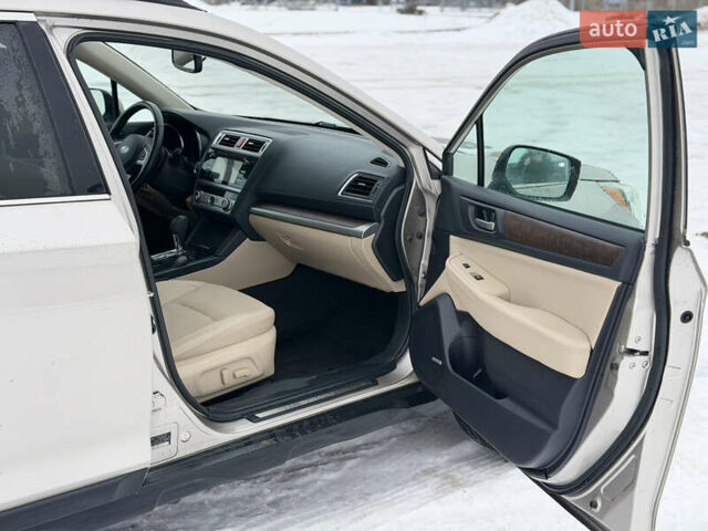 Бежевий Субару Аутбек, об'ємом двигуна 2.46 л та пробігом 116 тис. км за 16500 $, фото 7 на Automoto.ua