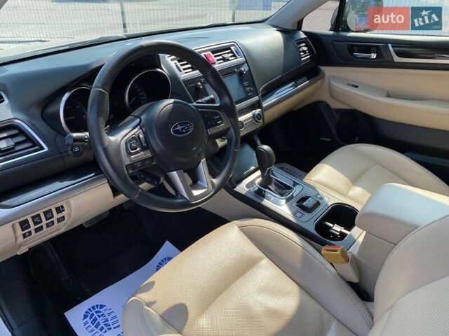 Бежевий Субару Аутбек, об'ємом двигуна 2 л та пробігом 142 тис. км за 18700 $, фото 9 на Automoto.ua