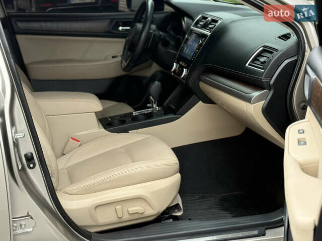 Бежевый Субару Аутбек, объемом двигателя 2.5 л и пробегом 135 тыс. км за 16999 $, фото 39 на Automoto.ua