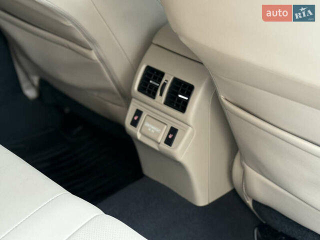 Бежевый Субару Аутбек, объемом двигателя 2.5 л и пробегом 135 тыс. км за 16999 $, фото 48 на Automoto.ua