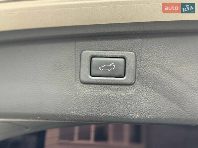 Бежевый Субару Аутбек, объемом двигателя 2.5 л и пробегом 135 тыс. км за 16800 $, фото 13 на Automoto.ua