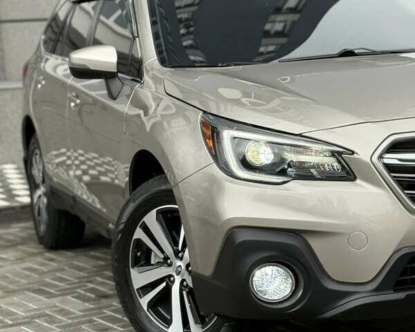 Бежевый Субару Аутбек, объемом двигателя 2.5 л и пробегом 135 тыс. км за 16999 $, фото 13 на Automoto.ua