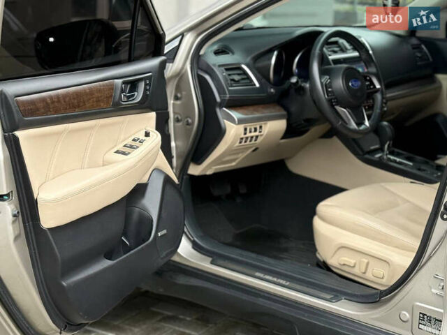 Бежевий Субару Аутбек, об'ємом двигуна 2.5 л та пробігом 135 тис. км за 16700 $, фото 6 на Automoto.ua