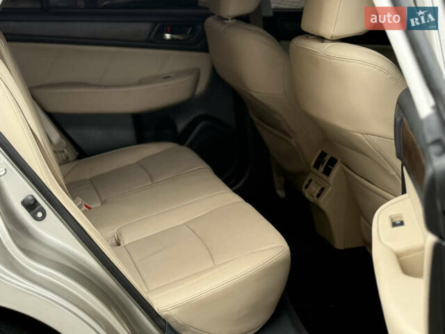 Бежевый Субару Аутбек, объемом двигателя 2.5 л и пробегом 135 тыс. км за 16999 $, фото 47 на Automoto.ua