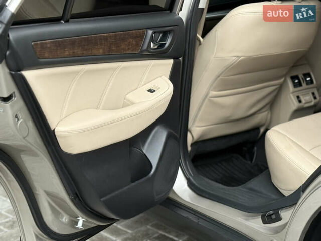 Бежевый Субару Аутбек, объемом двигателя 2.5 л и пробегом 135 тыс. км за 16999 $, фото 49 на Automoto.ua