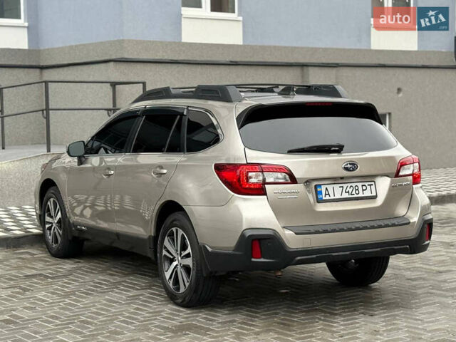 Бежевий Субару Аутбек, об'ємом двигуна 2.5 л та пробігом 135 тис. км за 16700 $, фото 4 на Automoto.ua