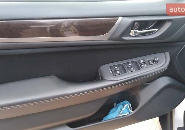 Бежевый Субару Аутбек, объемом двигателя 2.5 л и пробегом 125 тыс. км за 22800 $, фото 19 на Automoto.ua