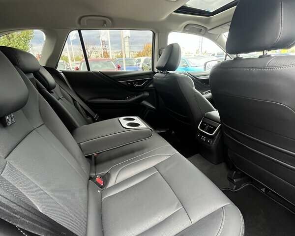 Бежевый Субару Аутбек, объемом двигателя 2.39 л и пробегом 10 тыс. км за 53986 $, фото 15 на Automoto.ua