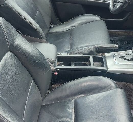 Черный Субару Аутбек, объемом двигателя 2.5 л и пробегом 344 тыс. км за 4800 $, фото 6 на Automoto.ua