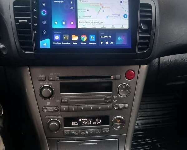 Черный Субару Аутбек, объемом двигателя 2.46 л и пробегом 300 тыс. км за 5199 $, фото 10 на Automoto.ua