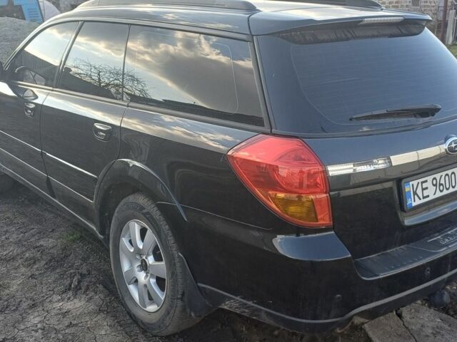 Чорний Субару Аутбек, об'ємом двигуна 3 л та пробігом 300 тис. км за 6400 $, фото 4 на Automoto.ua