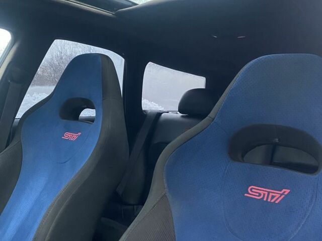 Чорний Субару Аутбек, об'ємом двигуна 2.5 л та пробігом 300 тис. км за 6999 $, фото 6 на Automoto.ua