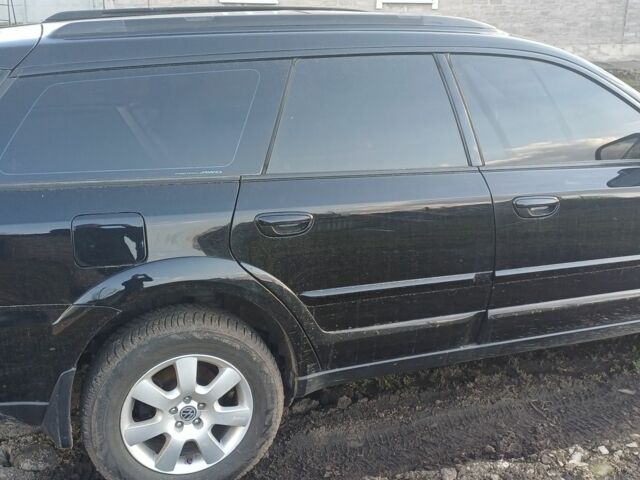 Чорний Субару Аутбек, об'ємом двигуна 3 л та пробігом 300 тис. км за 6400 $, фото 2 на Automoto.ua