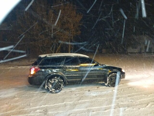 Чорний Субару Аутбек, об'ємом двигуна 2.5 л та пробігом 270 тис. км за 6000 $, фото 3 на Automoto.ua