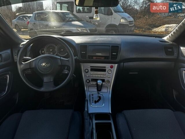 Чорний Субару Аутбек, об'ємом двигуна 2.5 л та пробігом 298 тис. км за 5600 $, фото 10 на Automoto.ua