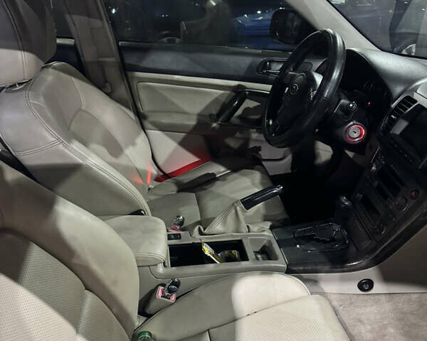 Черный Субару Аутбек, объемом двигателя 2.99 л и пробегом 450 тыс. км за 6500 $, фото 14 на Automoto.ua