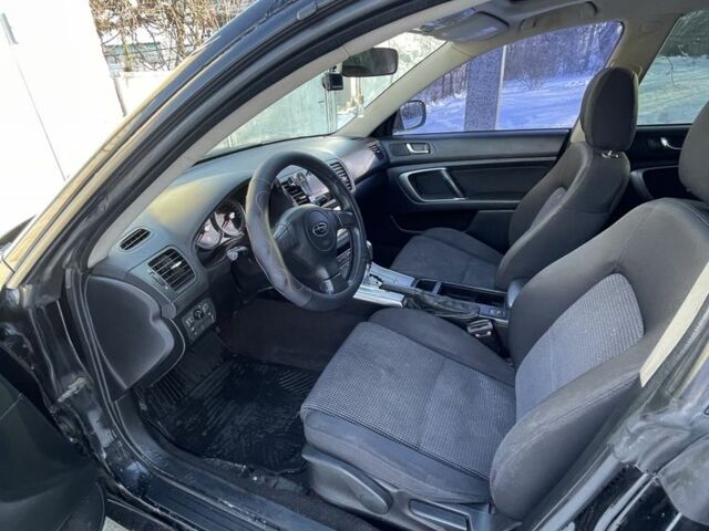 Черный Субару Аутбек, объемом двигателя 2.5 л и пробегом 300 тыс. км за 5500 $, фото 8 на Automoto.ua