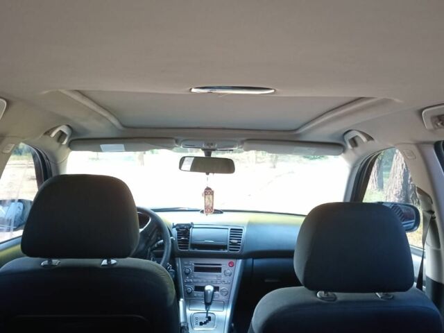 Чорний Субару Аутбек, об'ємом двигуна 2.5 л та пробігом 263 тис. км за 6600 $, фото 2 на Automoto.ua