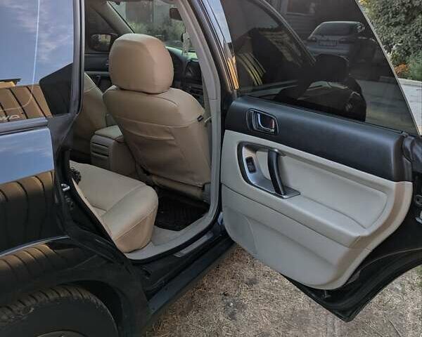 Чорний Субару Аутбек, об'ємом двигуна 3 л та пробігом 256 тис. км за 7200 $, фото 10 на Automoto.ua
