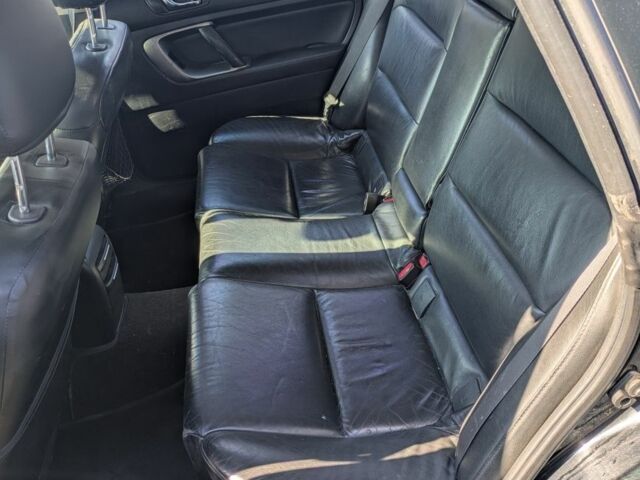 Черный Субару Аутбек, объемом двигателя 2.5 л и пробегом 502 тыс. км за 4600 $, фото 3 на Automoto.ua