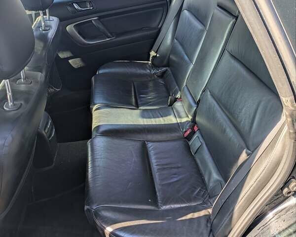 Черный Субару Аутбек, объемом двигателя 2.5 л и пробегом 502 тыс. км за 4700 $, фото 1 на Automoto.ua