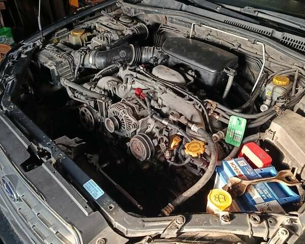 Черный Субару Аутбек, объемом двигателя 2.5 л и пробегом 219 тыс. км за 3500 $, фото 7 на Automoto.ua