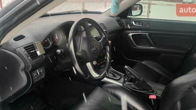 Чорний Субару Аутбек, об'ємом двигуна 2.5 л та пробігом 247 тис. км за 7500 $, фото 7 на Automoto.ua