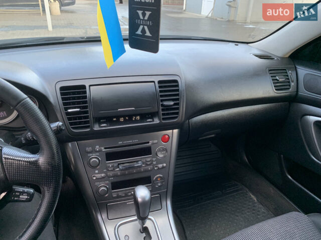 Чорний Субару Аутбек, об'ємом двигуна 2.46 л та пробігом 240 тис. км за 5000 $, фото 8 на Automoto.ua