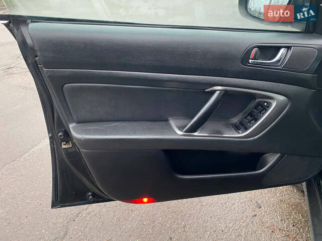 Чорний Субару Аутбек, об'ємом двигуна 2.46 л та пробігом 256 тис. км за 5490 $, фото 25 на Automoto.ua