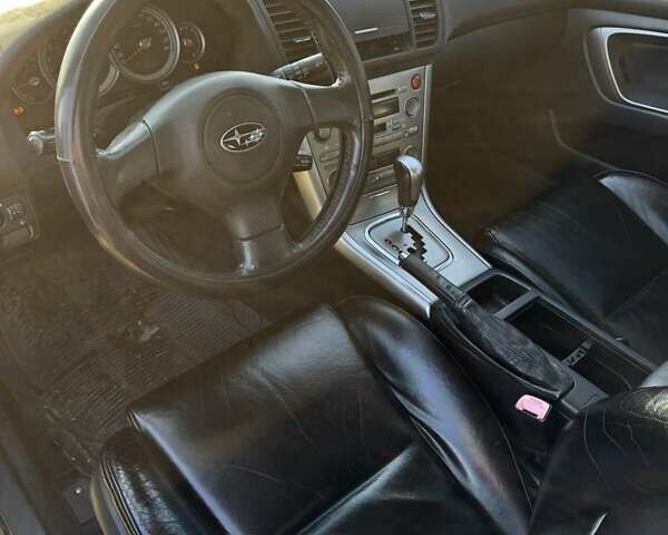 Черный Субару Аутбек, объемом двигателя 2.46 л и пробегом 370 тыс. км за 5000 $, фото 15 на Automoto.ua