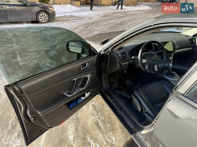 Черный Субару Аутбек, объемом двигателя 2.5 л и пробегом 272 тыс. км за 7900 $, фото 17 на Automoto.ua