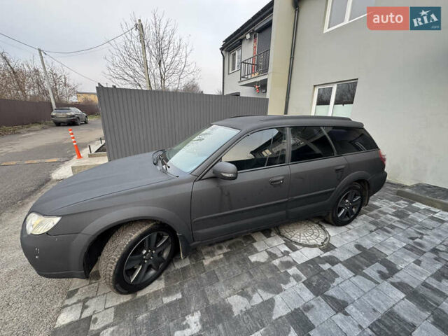 Черный Субару Аутбек, объемом двигателя 2.46 л и пробегом 272 тыс. км за 9000 $, фото 7 на Automoto.ua