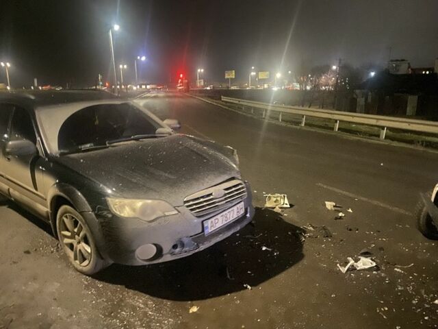 Чорний Субару Аутбек, об'ємом двигуна 2.5 л та пробігом 250 тис. км за 3000 $, фото 7 на Automoto.ua