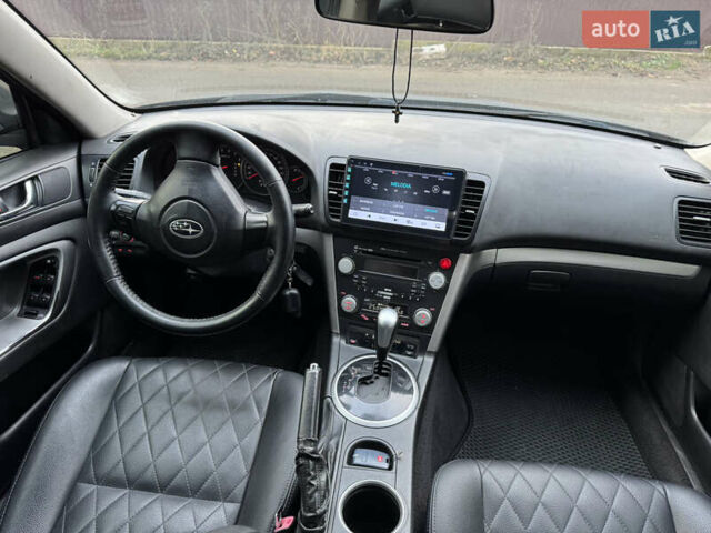 Черный Субару Аутбек, объемом двигателя 2.46 л и пробегом 272 тыс. км за 9000 $, фото 18 на Automoto.ua