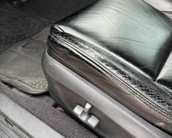 Чорний Субару Аутбек, об'ємом двигуна 2.5 л та пробігом 350 тис. км за 5000 $, фото 11 на Automoto.ua